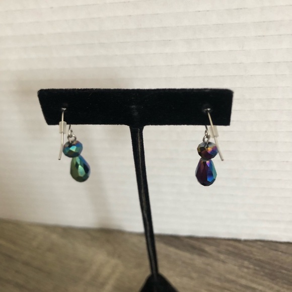 Vtg Iridescent Drop Earrings - Picture 5 of 9